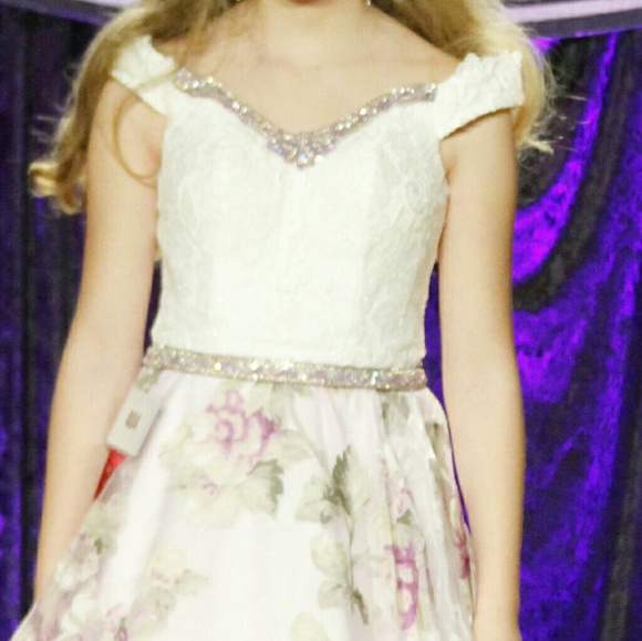 Pageant prom formal dress long - Picture 3 of 7